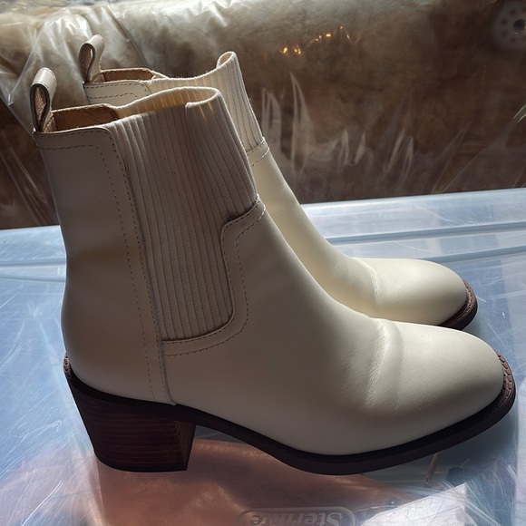 Steve Madden white booties - Picture 3 of 6